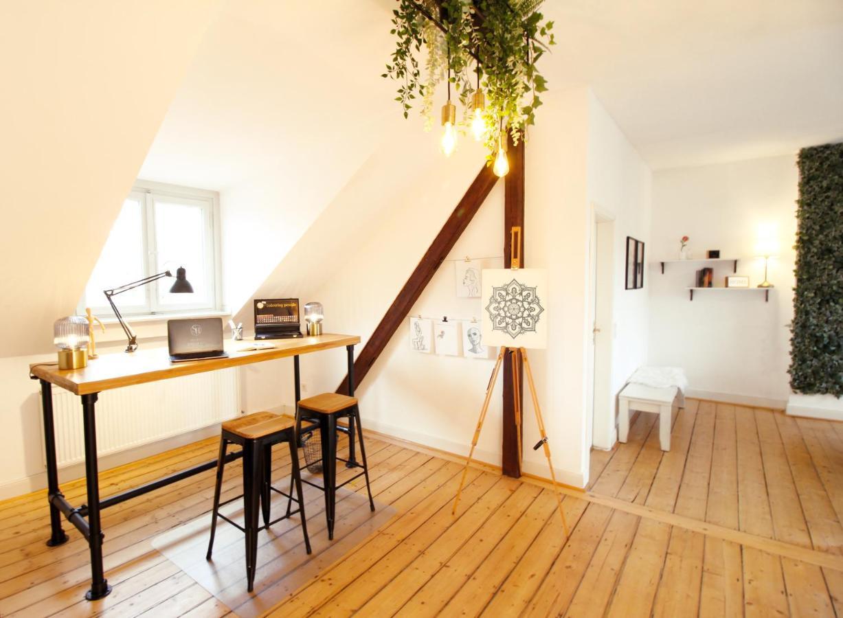 Secret Hideaways Boho Artstudio Mit Smarthome Nahe City L Messe L Hbf Duisburg Buitenkant foto